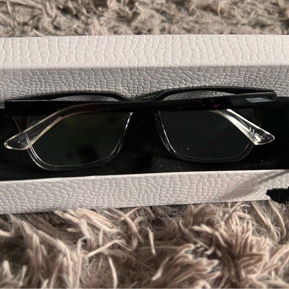 Blue Light Glasses - Picture 3 of 3